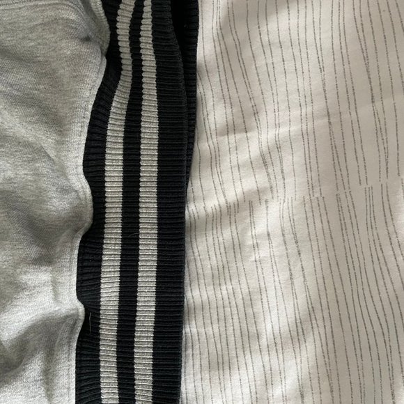 Champion Reverse Weave Sweatshirt in Men's XS GUC - Picture 8 of 15